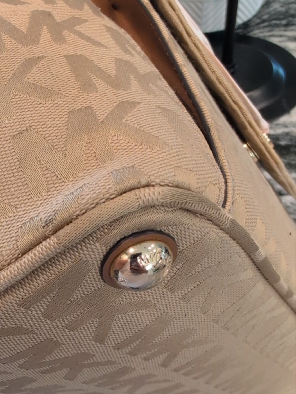 Michael Kors Signature Canvas Tote Bag With Front Pocket - Picture 11 of 13